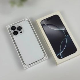 新品同様 iPhone 16Pro 256GB ホワイト 国内SIMフリー