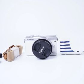 [極上品] Canon キャノン EOS M100 + EF-M 15-45 #2620A