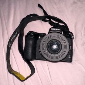 Nikon ミラーレス一眼カメラ Z50