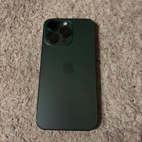 iPhone 13 Pro アルパイングリーン