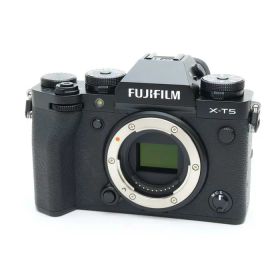 【中古】 《美品》 FUJIFILM X-T5 ボディ ブラック [ デジタルカメラ ]