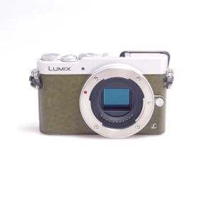 【中古】(パナソニック) Panasonic DMC-GM5-G グリーン