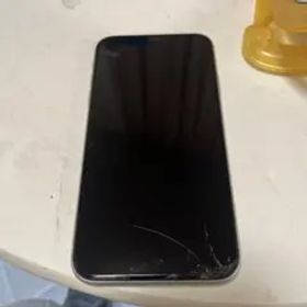 Apple iPhone 11 ホワイト 本体