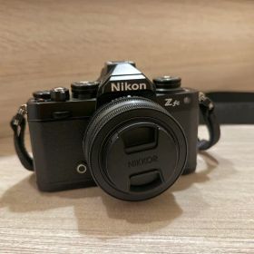 Nikon Z fcブラック ミラーレス一眼 本体