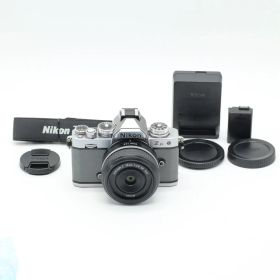 Nikon Z fc Z 28mm F2.8 Special Edition レンズキット プレミアムエクステリア仕様【中古】