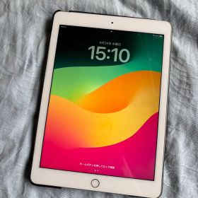iPad 第6世代 32GB シルバー Wi-Fi+Cellular