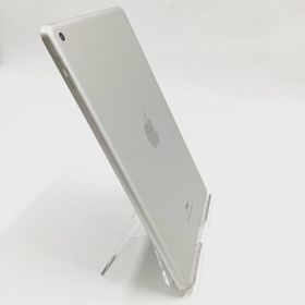 アップル(Apple)の【全額返金保証】【最速発送】Apple iPad 第6世代 32GB シルバー Wi-Fi 動作確認済(タブレット)