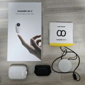 Insta360 GO 2 本体 充電ケース付き
