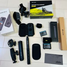 インスタ360 ONE X2 アクションカメラ フルセット バイク固定
