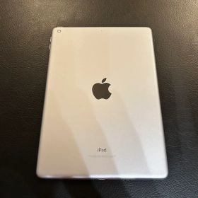 Apple iPad (第5世代) シルバー 32GB Wi-Fiモデル