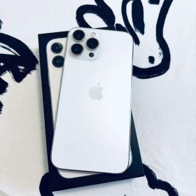 iPhone13 Pro Max 256GB シルバー SIMフリー