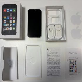 Apple iPhone 5S スペースグレー 本体