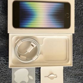 Apple iPhone SE (第3世代) スターライト 128GB