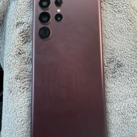 Samsung Galaxy S22 Ultra 本体