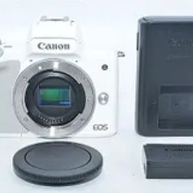 492★ほぼ新品・ショット数1000回以下★Canon ミラーレス一眼カメラ EOS Kiss M2 ボディー ホワイト KISSM2WH-BODY