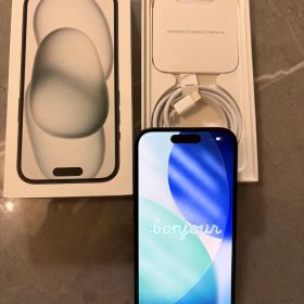 iPhone 15ブラック 本体 充電ケーブル付き 128GB