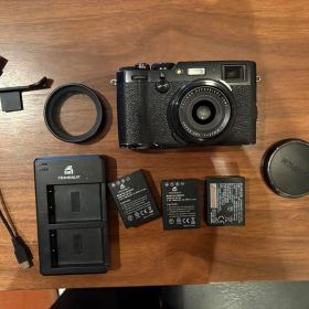 Fujifilm X100F コンパクトデジタルカメラ