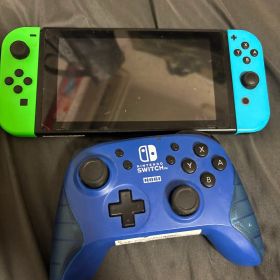 Nintendo Switch グリーンとブルー 本体とプロコントローラー