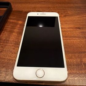 Apple iPhone 7 ゴールド