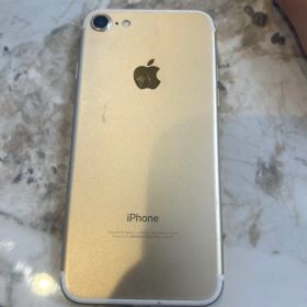 Apple iPhone 7 ゴールド 本体