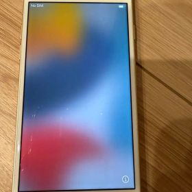 iPhone 7 ゴールド