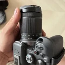 u*f様 CANON EOS R10 と 18-150 レンズ