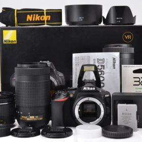 ■ 美品 ■ ニコン Nikon D5600 ダブルスームキット 元箱付