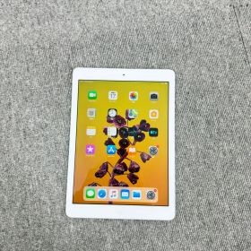 iPad Air 第1世代 16GB Wi-Fiモデル シルバー