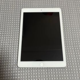 Apple iPad air シルバー（ジャンク品）