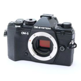 【中古】 《美品》 OM SYSTEM OM-5 ボディ ブラック 【ファインダー内清掃/各部点検済】 [ デジタルカメラ ]