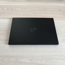 Fujitsu 超軽量 ウルトラモバイルノート LIFEBOOK U939/B