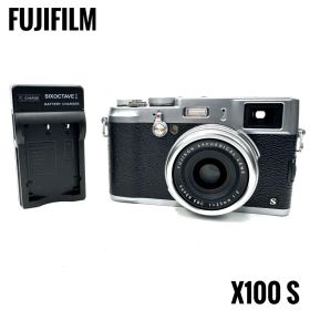 美品 FUJIFILM X100S シルバー フジフィルム デジタルカメラ