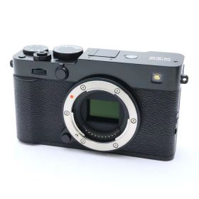 【中古】 《美品》 FUJIFILM X-E5 ボディ ブラック 【ストラップ取付部部品交換/各部点検済】 [ デジタルカメラ ]
