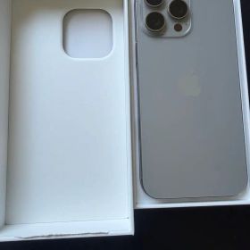 iPhone16 Pro max ナチュラルチタニウム 256GB SIMフリー