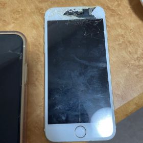 iPhone 6 sゴールド 画面ひび割れ