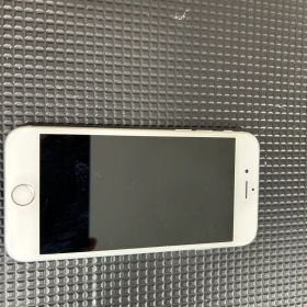 Apple iPhone 6 シルバー 本体