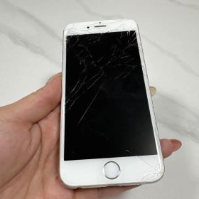 iPhone 6 64GB シルバー 画面割れ