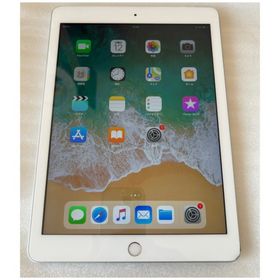 アップル(Apple)のSIMフリー iPad 第5世代 32GB シルバー(タブレット)