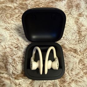 Powerbeats Pro アイボリー (ホワイト) ワイヤレスイヤフォン