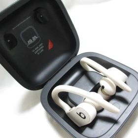 ★ Powerbeats Pro パワービーツプロ ワイヤレス イヤホン