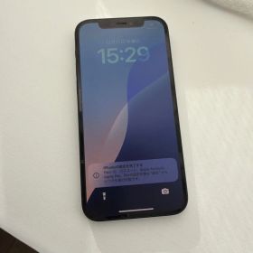 Apple iPhone 12 ブラック