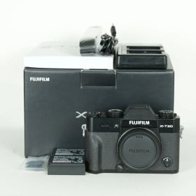[良品 | シャッター数1,100回｜バッテリー2個付] FUJIFILM X-T30 [ボディ ブラック] | FUJIFILM Xマウント