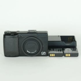 [並品 | シャッター数1,686回] RICOH GR DIGITAL III | コンパクトデジタルカメラ