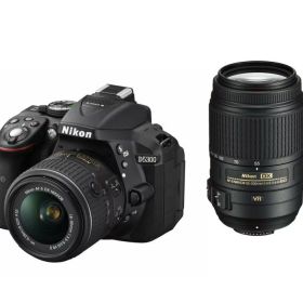 【中古】Nikon デジタル一眼レフカメラ D5300 ダブルズームキット ブラック 2400万画素 3.2型液晶 D5300WZBK
