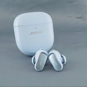 【美品】 Bose QuietComfort Ultra Earbuds