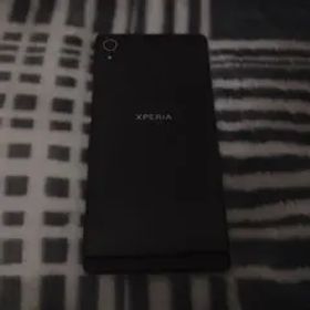 Xperia Z4 Black 32 GB au