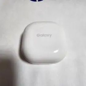 Galaxy buds2 パープル ケース、左