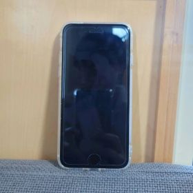 iPhone SE 2世代 128GM ジャンク品 タッチパネル不良あり