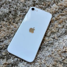 iPhone SE 第2世代 128G バッテリー79%