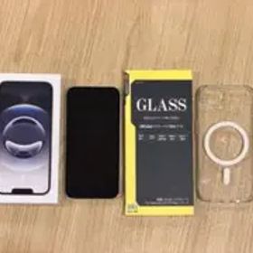 美品 Apple iPhone 16e 2024年販売 ホワイト 128GB